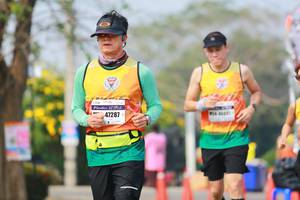 BIB: 47287
                            <button type="button" onclick="openModal(9891786)" class="btn btn-primary btn-sm float-right btn-popup" data-toggle="modal" data-target=".modal-high-quality">
                        <i class="fas fa-shopping-cart"></i> Add to Cart
                    </button>
                                            <button type="button" onclick="isThisMe(9891786, true)" class="btn btn-success btn-sm float-right btn-popup btn-isme hidden" data-toggle="tooltip" data-placement="bottom" title="นี่คือรูปของคุณใช่ไหม คลิกที่นี่เพื่อเอาเข้าอัลบั้ม">
                        <i class="fas fa-plus"></i> Add to album
                    </button>
                    <button type="button" onclick="isThisMe(9891786, false)" class="btn btn-warning btn-sm float-right btn-popup btn-isnotme hidden">
                        <i class="fas fa-ban"></i> Remove from album
                    </button>